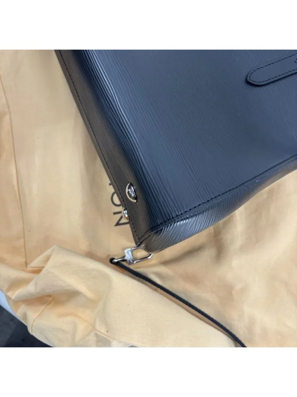 Louis Vuitton Epi Ma Roulis MM Handbag
